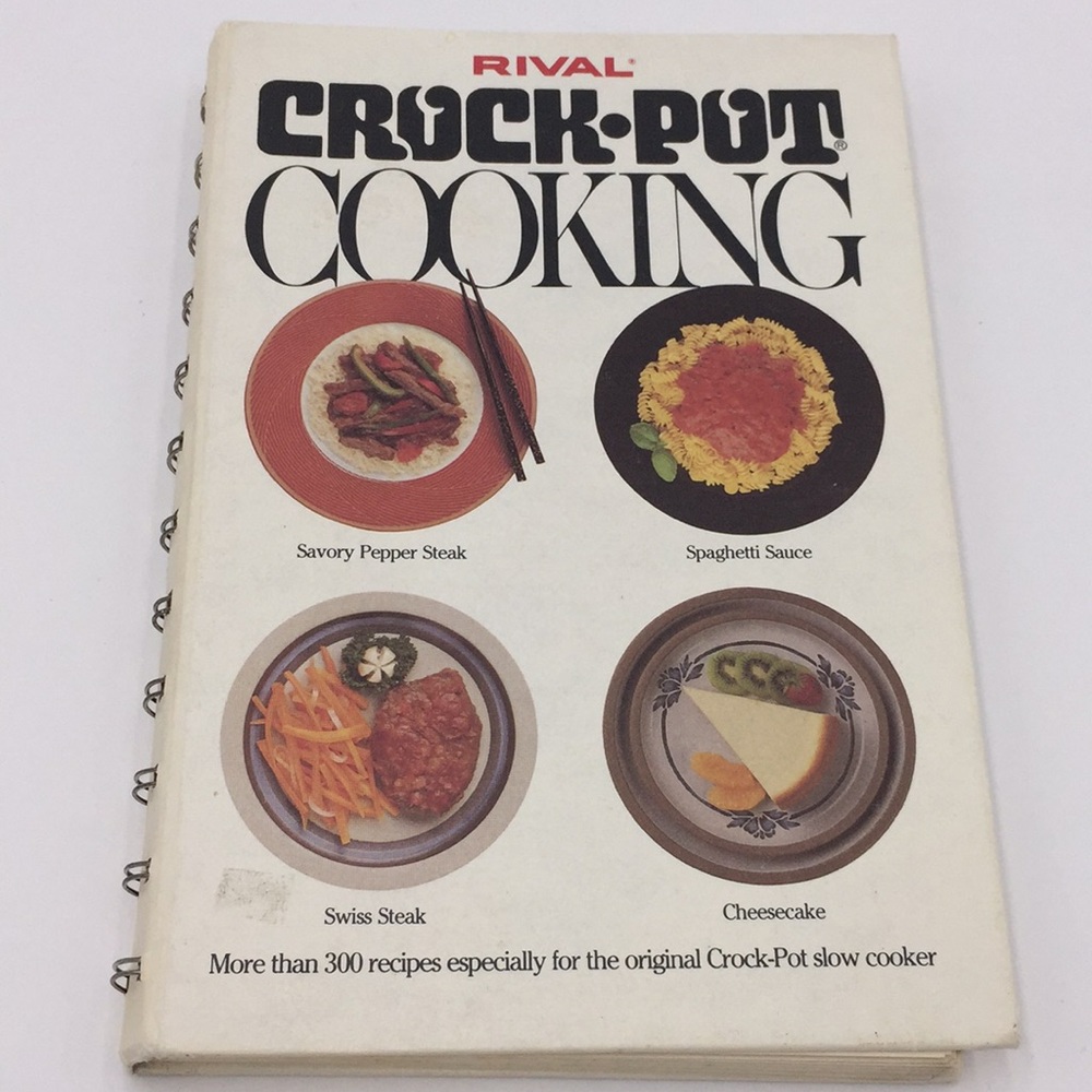 Rival Crock Pot Cooking 300+ Slow Cooker Recipes Cookbook Spiral Bound 1975